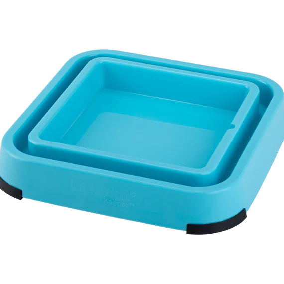 LickiMat Outdoor Keeper in turquoise without label