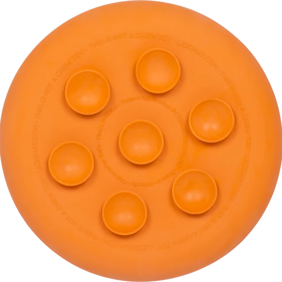 LickiMat UFO in orange close-up of texture