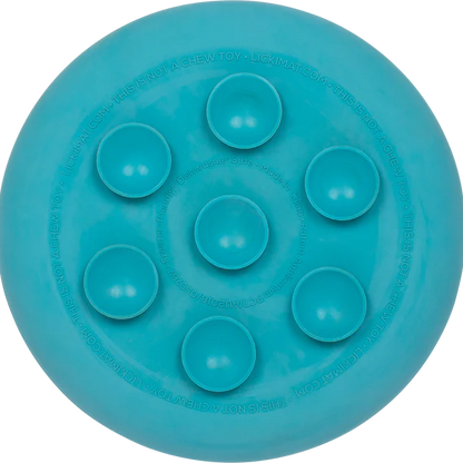 LickiMat UFO in turquoise close-up of texture