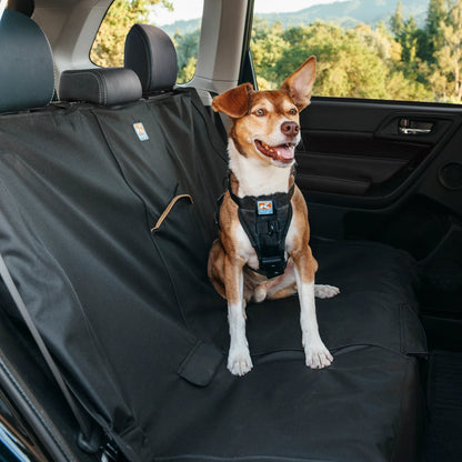 Kurgo_K01189_Wander_Bench__Seat_Cover_BK_LS_Backseat_Sitting_1x1_jpg