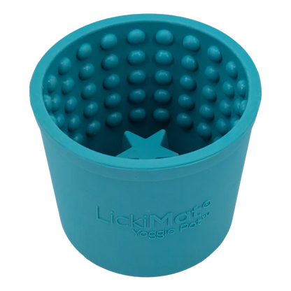 LickiMat Yoggie Pot bottom view showing non-slip base