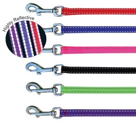 Beau Pets puppy lead with reflective thread laid flat